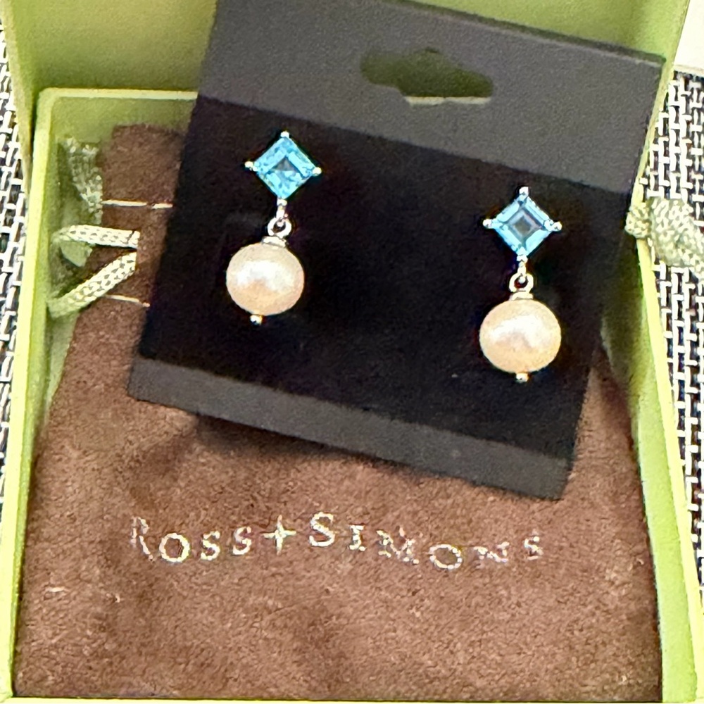 Ross-Simons SS Square Genuine Aquamarine and FWP  Dangle Earrings NEW! - Picture 2 of 4
